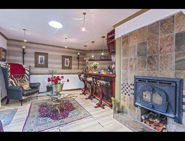 3 BEDROOM HOUSE FOR SALE IN BRYANSTON